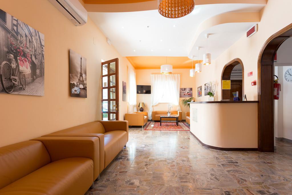 Roma Hotel Pineto Exterior photo