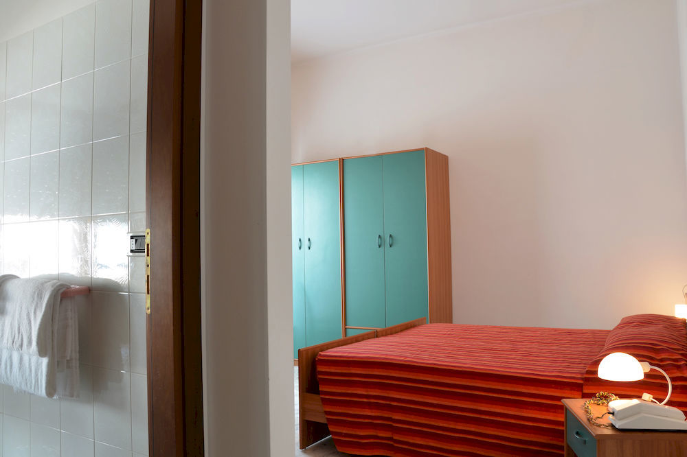 Roma Hotel Pineto Exterior photo